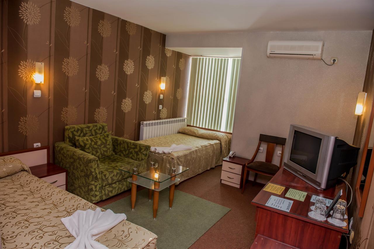Hotel Kapri Yambol Exteriér fotografie